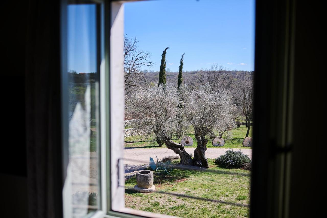 Winery Cuj Bed & Breakfast Vilanija Buitenkant foto