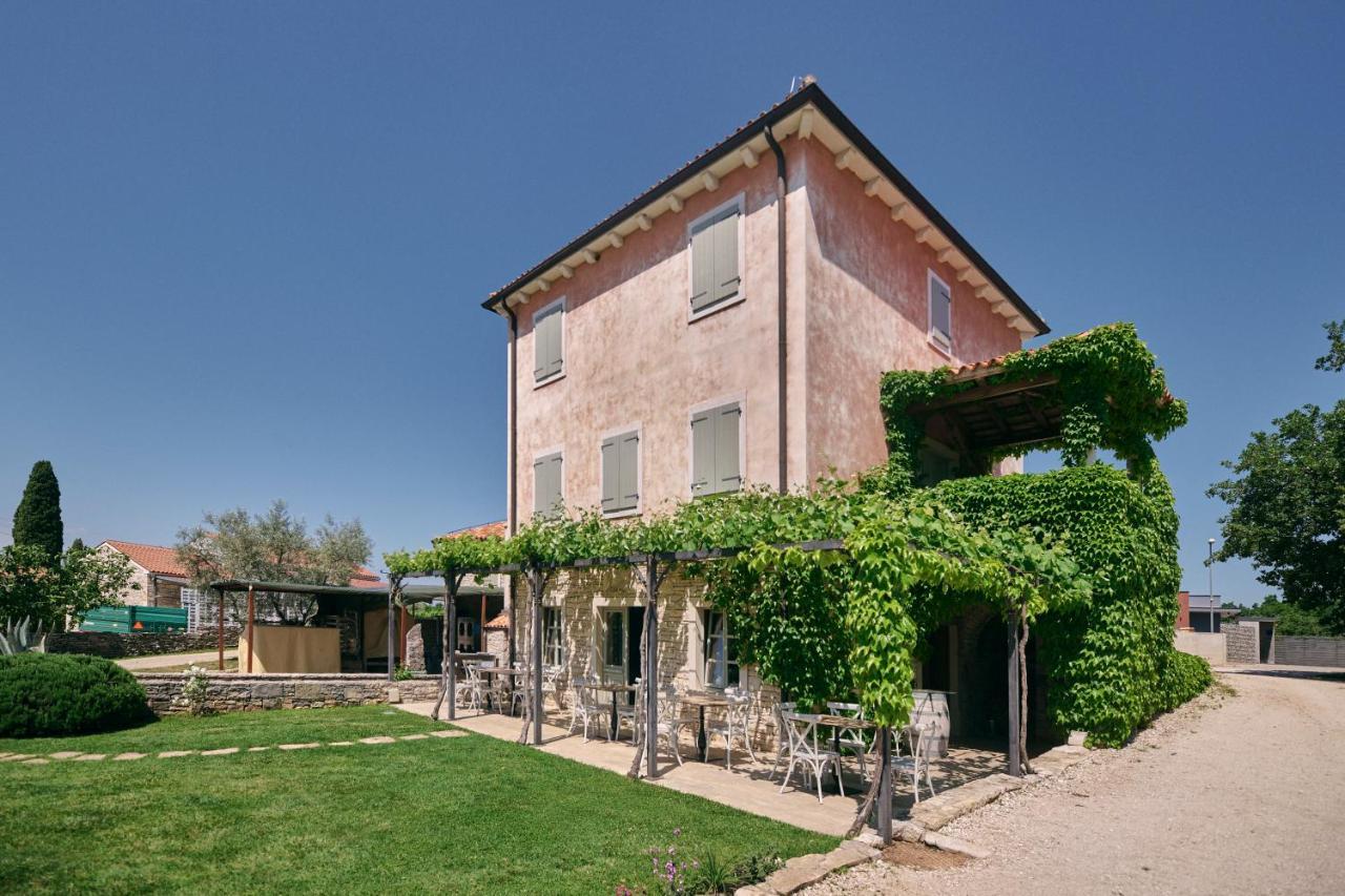 Winery Cuj Bed & Breakfast Vilanija Buitenkant foto