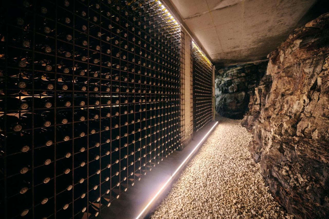 Winery Cuj Bed & Breakfast Vilanija Buitenkant foto